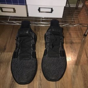 All black adidas prosphears